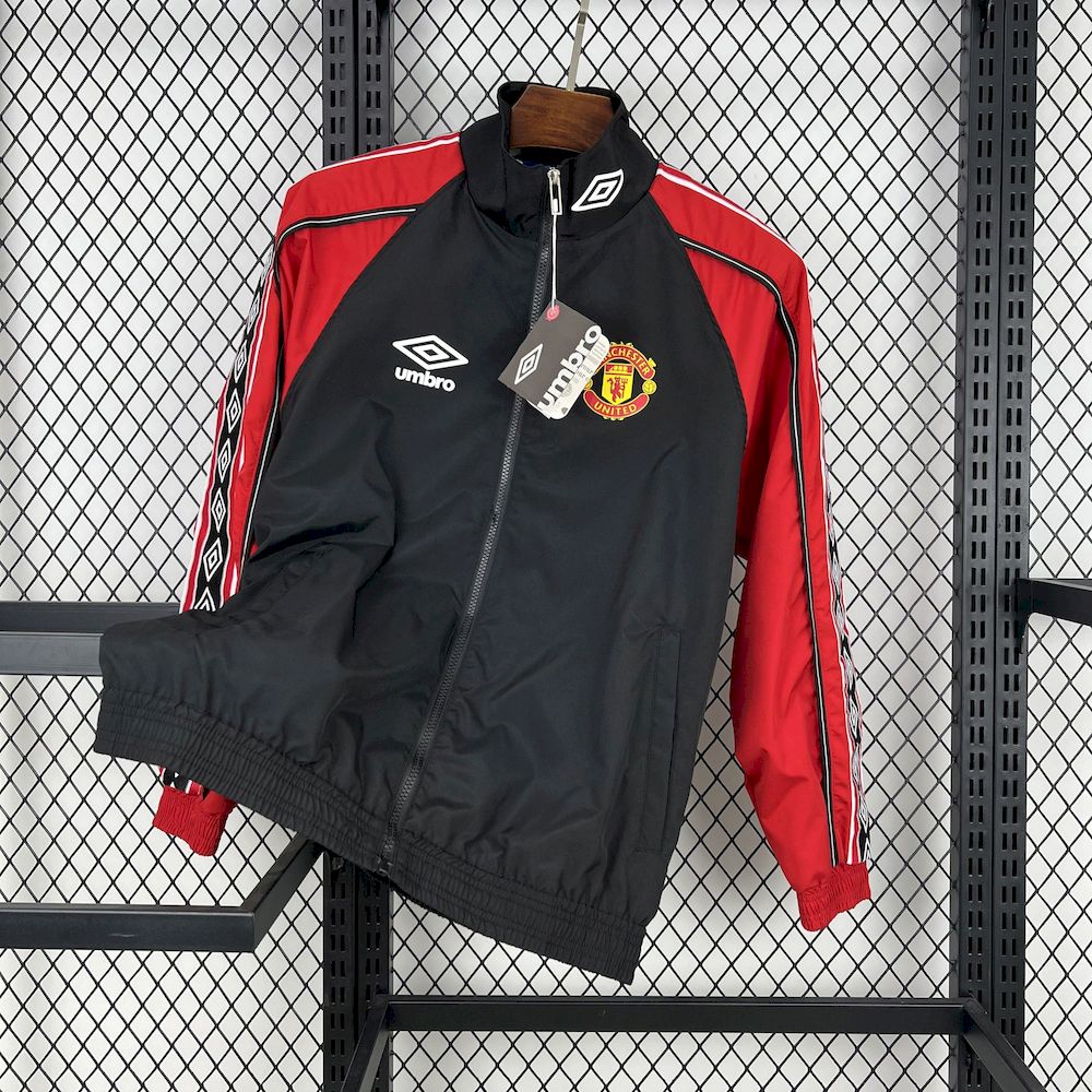 Manchester United 1998 Retro Windbreaker - Image 3
