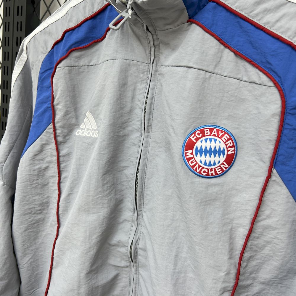 Bayern Munich 2025 Windbreaker - Image 7
