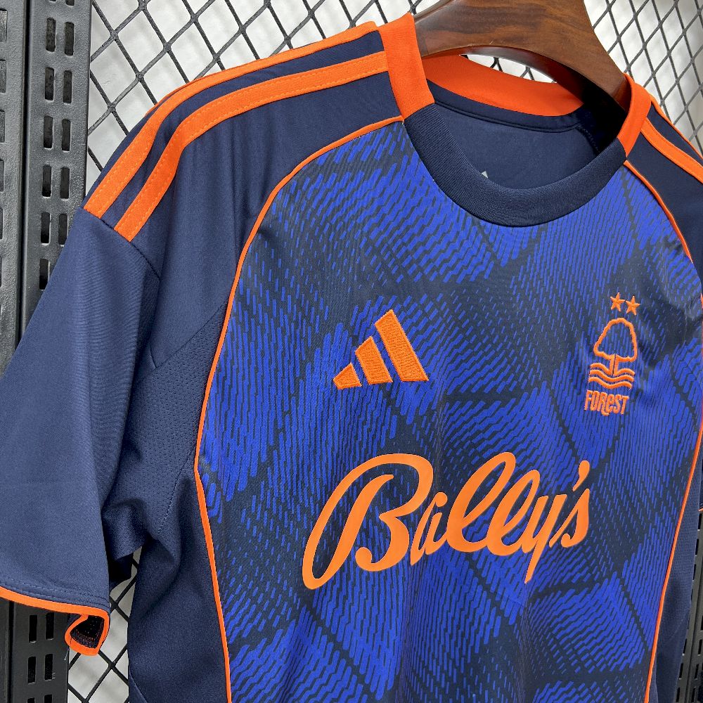 Mens Nottingham Forest 2025/26 Third Jersey - Image 4