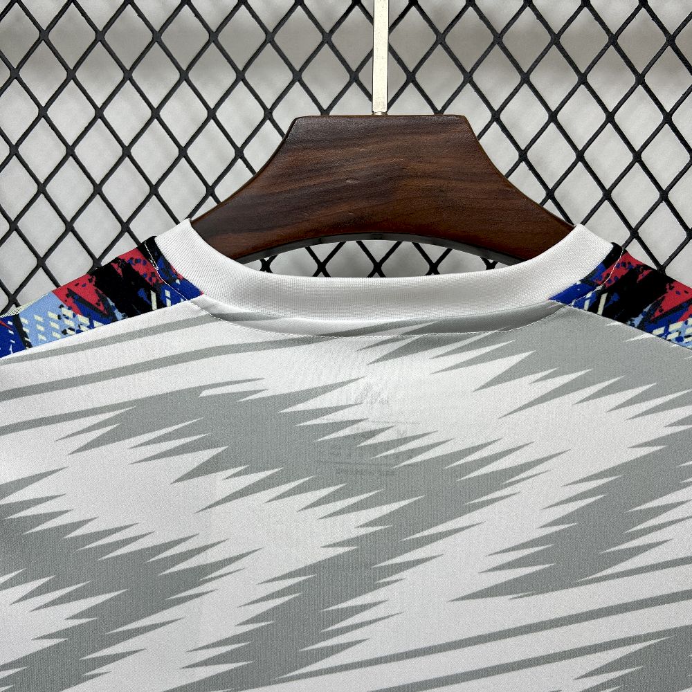 Mens Real Madrid 2025/26 Pre-Match Jersey - Image 10