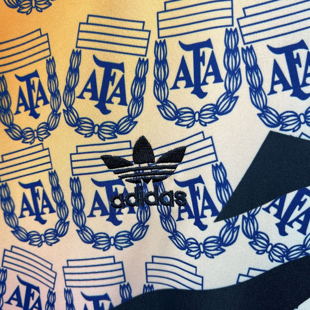 Retro Argentina 1993/94 Goalkeeper Jersey - Image 10