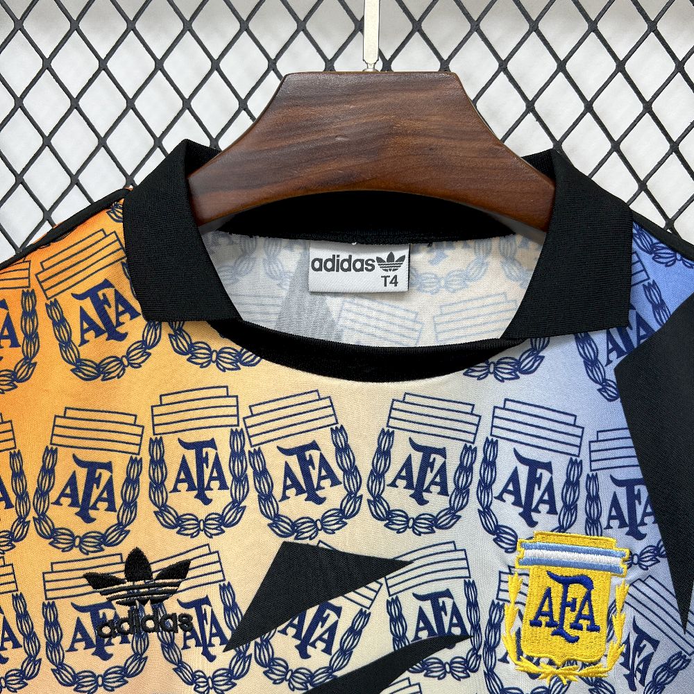 Retro Argentina 1993/94 Goalkeeper Jersey - Image 8