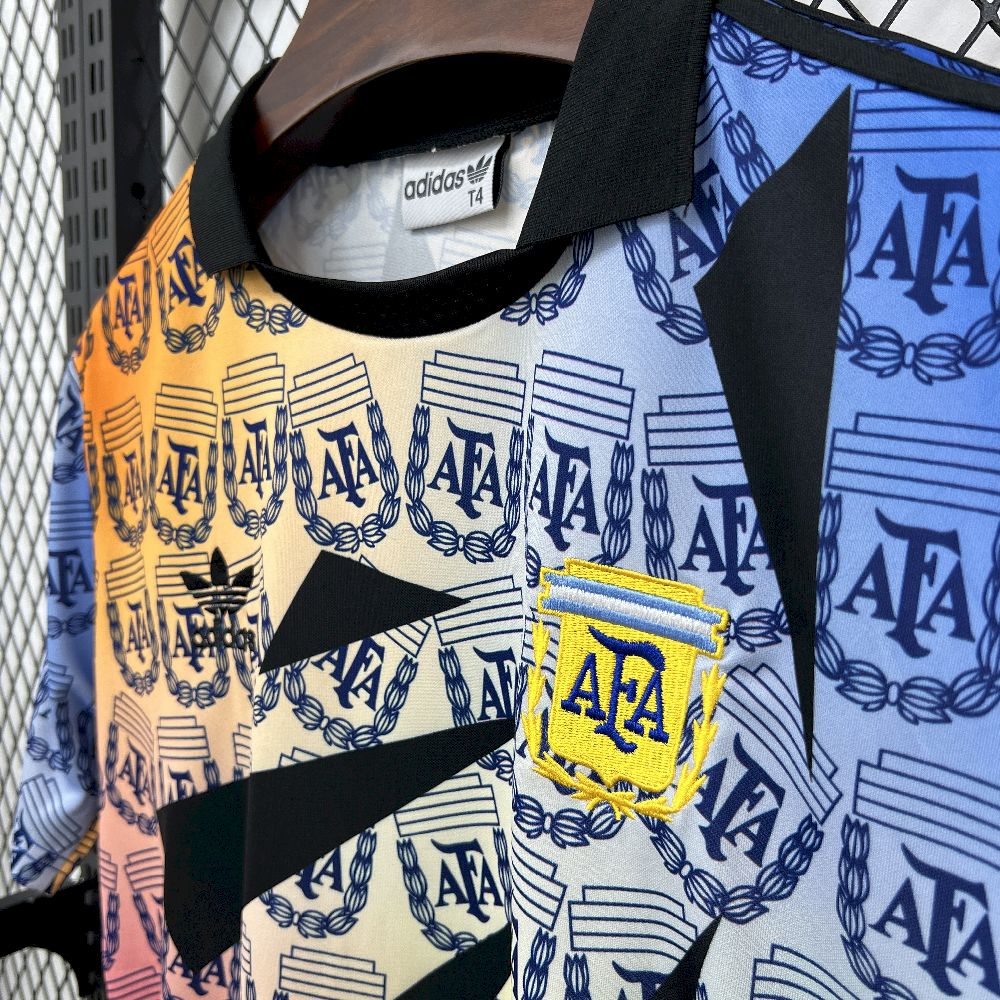 Retro Argentina 1993/94 Goalkeeper Jersey - Image 7