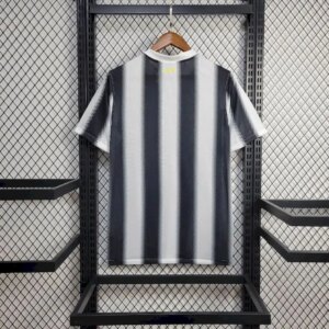 Alternative view of Retro Juventus 2011/12 Home Jersey