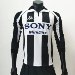 Retro Juventus 1997/98 Home Long Sleeve Jersey
