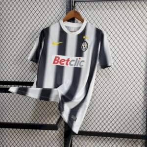 Retro Juventus 2011/12 Home Jersey