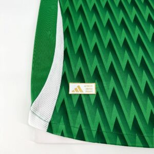 b86af69d1d9e2e61b6a361a6b2fe1943