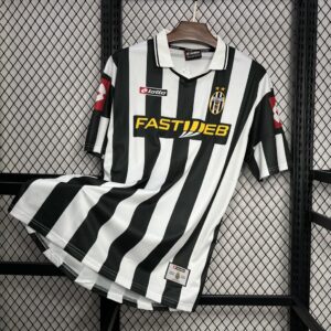 Retro Juventus 2001/02 Home Jersey