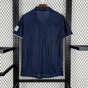 Alternative view of Retro Paris Saint-Germain 2001/02 Home Jersey