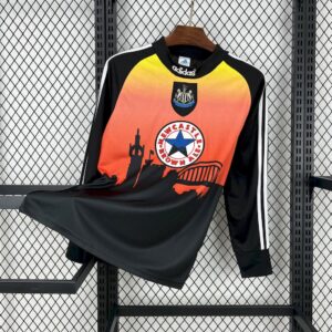 Retro Newcastle United 1996/97 Goalkeeper Long Sleeve Jersey