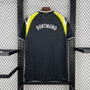 Alternative view of Retro Borussia Dortmund 1995/96 Away Jersey