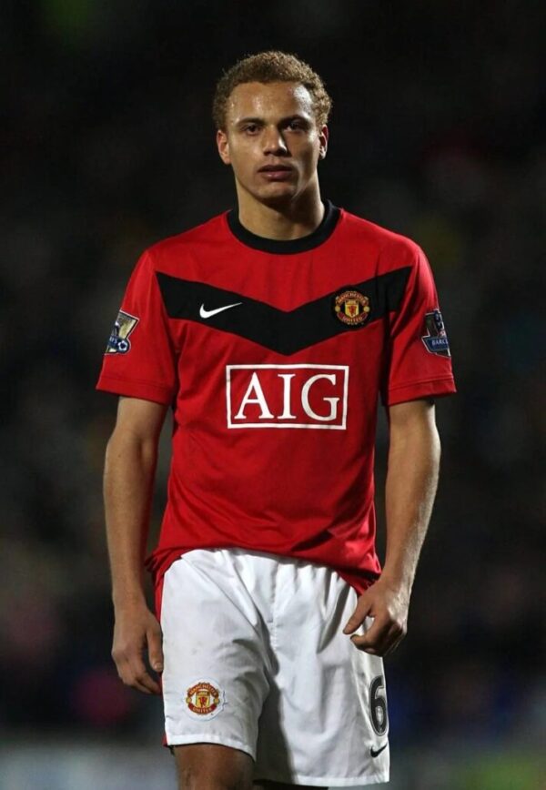 Manchester United 20092010 Home Retro Jersey