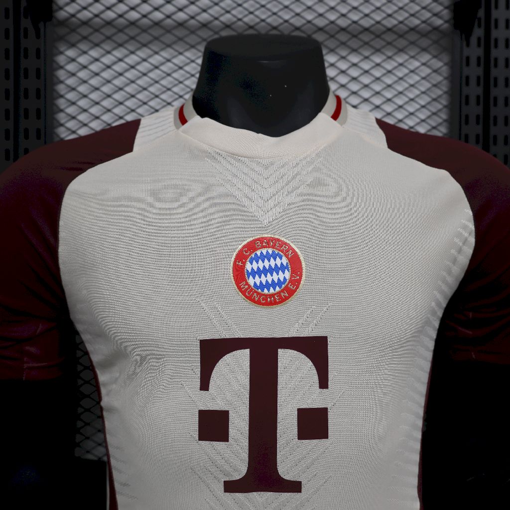 Mens Bayern Munich 2024/25 Pre-Match Uniform Jersey Player Version – Image 4