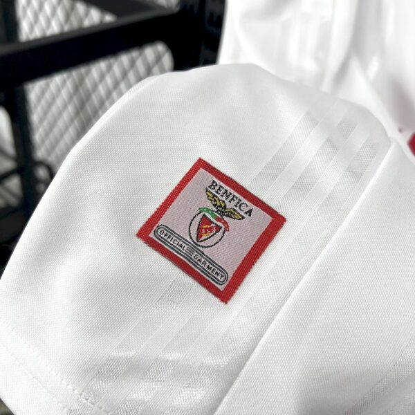 Benfica 1997/99 Away Retro Jersey - Image 5