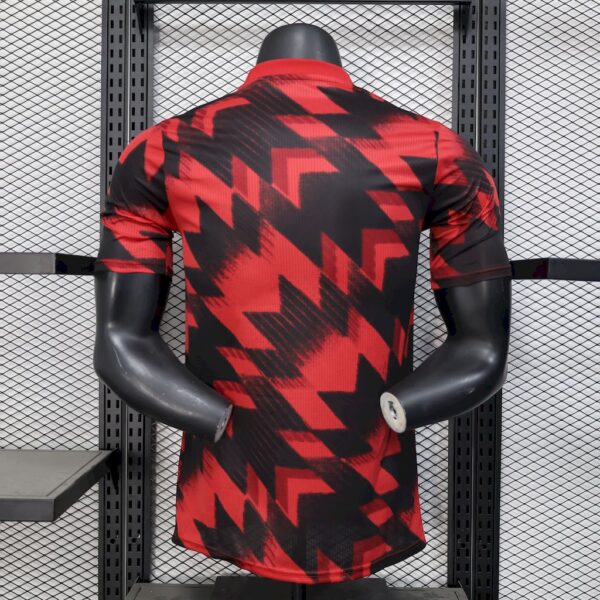Manchester United 2025/26 Pre-Match Training Red And Black Jersey Player Version - Image 2
