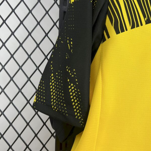 Borussia Dortmund 2025/26 Home Jersey - Image 8