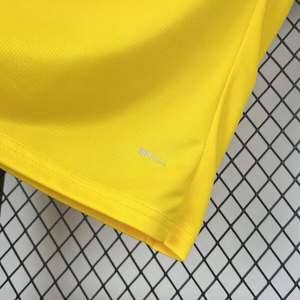 Borussia Dortmund 2025/26 Home Jersey - Image 4