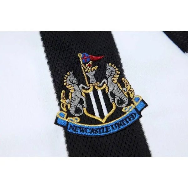Newcastle United 2003/05 Home Retro Jersey - Image 8