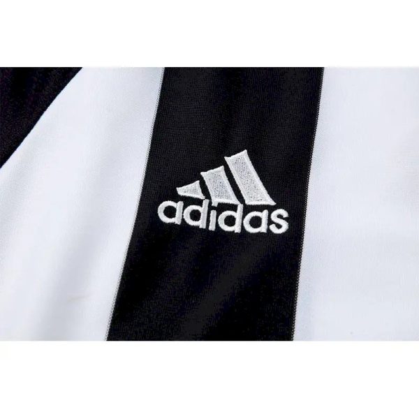Newcastle United 2004/06 Home Retro Jersey - Image 10