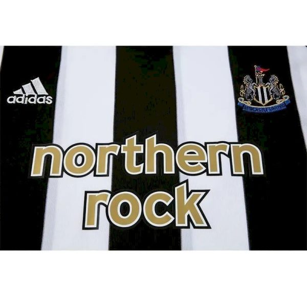 Newcastle United 2004/06 Home Retro Jersey - Image 7