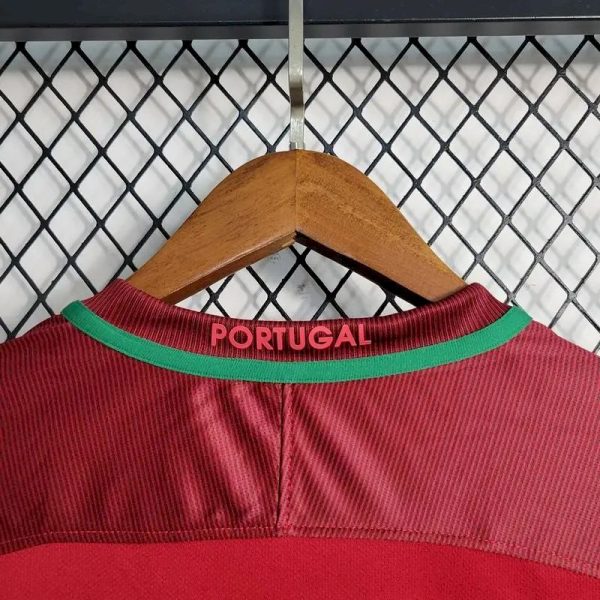 Portugal 2016/17 Home Long Sleeves Retro Jersey - Image 5
