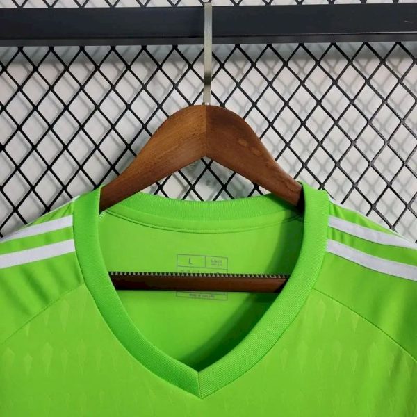 Real Madrid 2023/24 Goalkeeper Jersey - Image 5