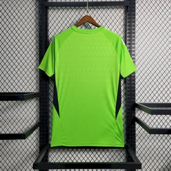 Real Madrid 2023/24 Goalkeeper Jersey - Image 9