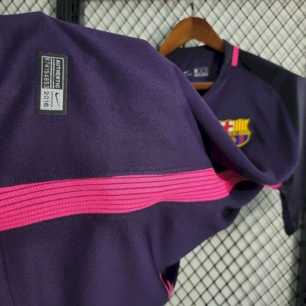 Barcelona 2016/17 Away Retro Jersey - Image 8