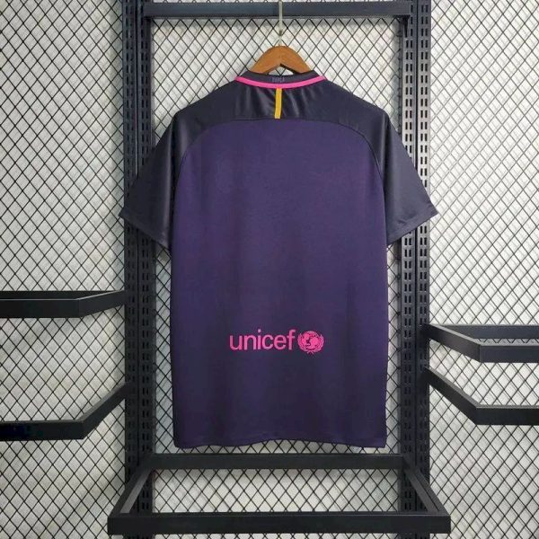 Barcelona 2016/17 Away Retro Jersey - Image 7