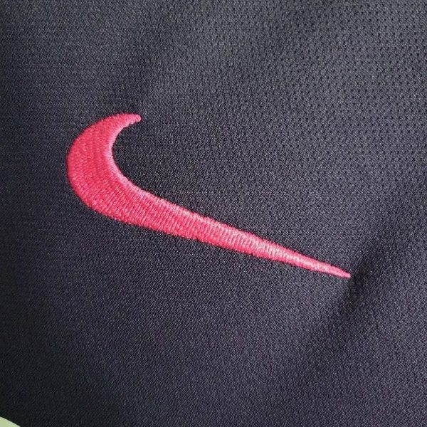 Barcelona 2016/17 Away Retro Jersey - Image 3
