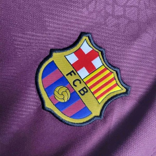 Barcelona 2017/18 Third Retro Jersey - Image 8
