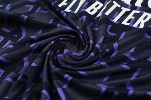 Real Madrid 2023/24 Training Adult Jersey+Short 14001 - Image 3