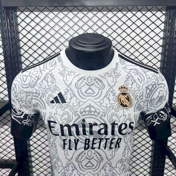 Real Madrid 2024/25 Special Edition Jersey Player Version - Image 3