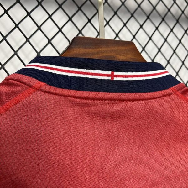 England 2002 Away Retro Jersey (Double-Sided) - Image 10