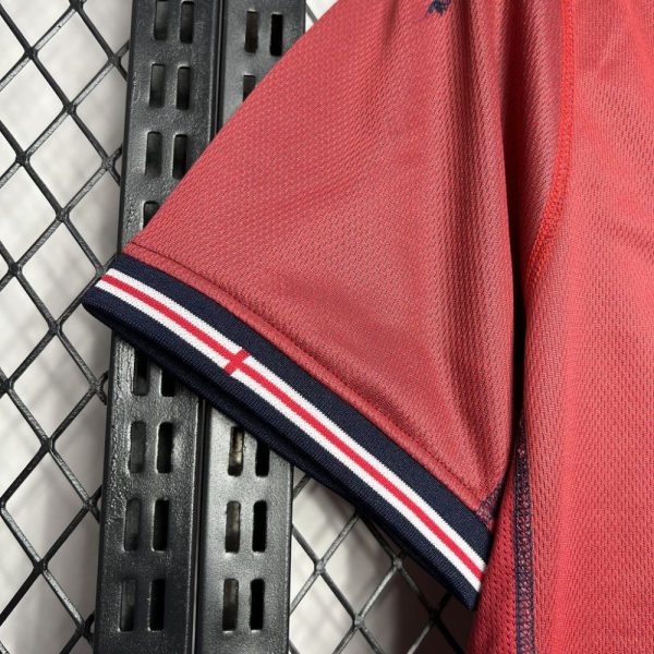 England 2002 Away Retro Jersey (Double-Sided) - Image 8