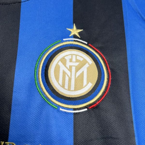 Inter Milan 2009/10 Home Retro Jersey - Image 9