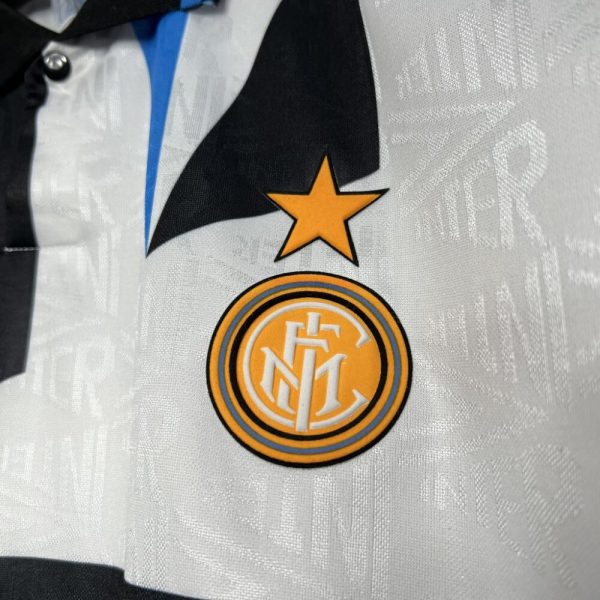 Inter Milan 1992/93 Away Retro Jersey - Image 4