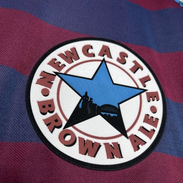 Newcastle United 1995/96 Away Retro Jersey - Image 8
