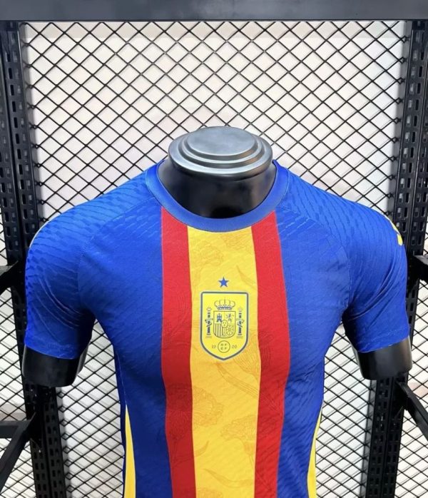 Spain 2024/25 Euro Pre-Match Training Uniform Jersey Player Version - Image 3