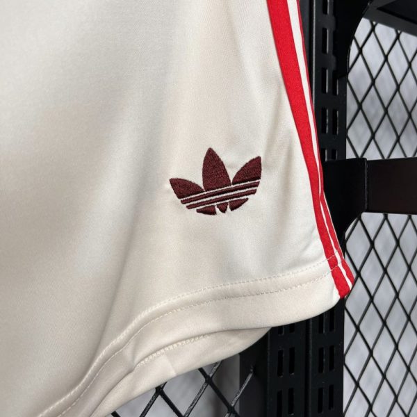 Bayern Munich 2024/25 Third Shorts - Image 3