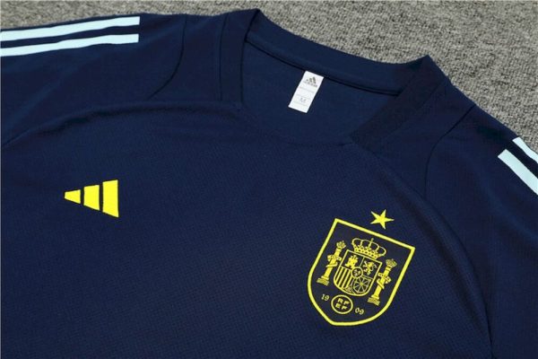 Spain 2024/25 Training Adult Jersey+Short 14001 - Image 6