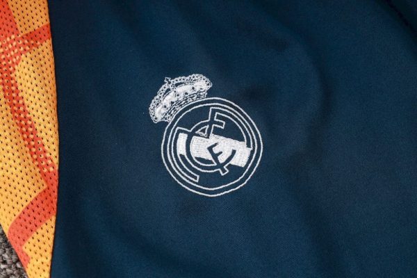 Real Madrid 2024/25 Half-Zip Adult Sweater+Pant 815 - Image 5