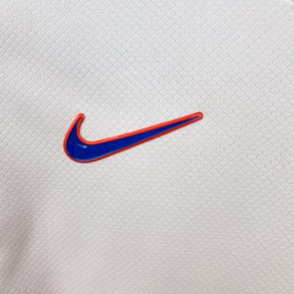 Chelsea 2024/25 Away Kids Kit - Image 9