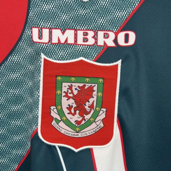 Wales 1994/95 Away Retro Jersey - Image 4