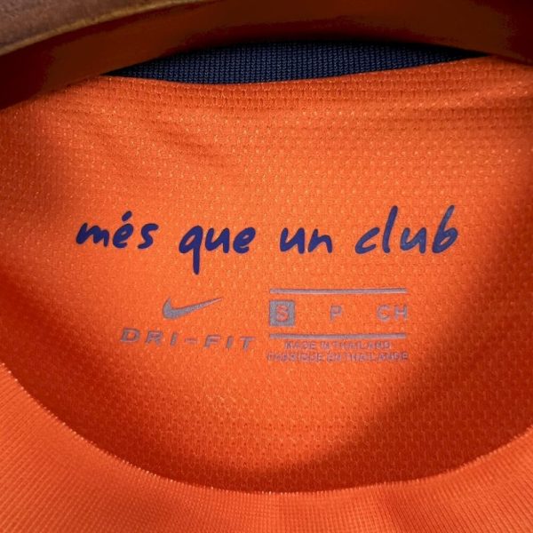 Barcelona 2012/13 Away Retro Jersey - Image 3
