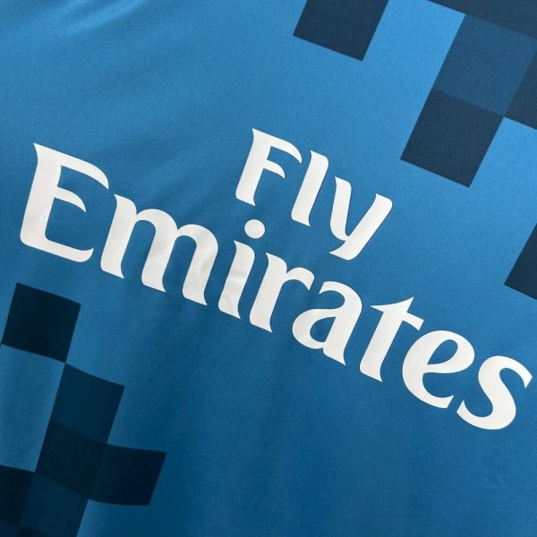 Real Madrid 2017/18 Third Retro Jersey - Image 6