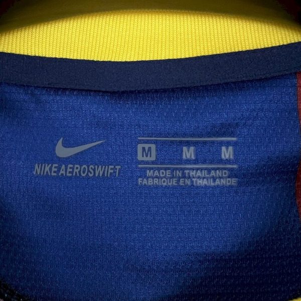 Barcelona 2010/11 Home Retro Jersey - Image 4