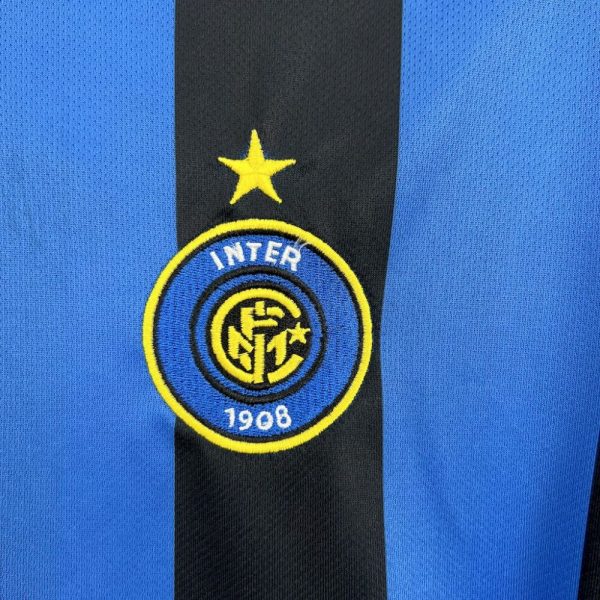 Inter Milan 2002/04 Home Retro Jersey - Image 5