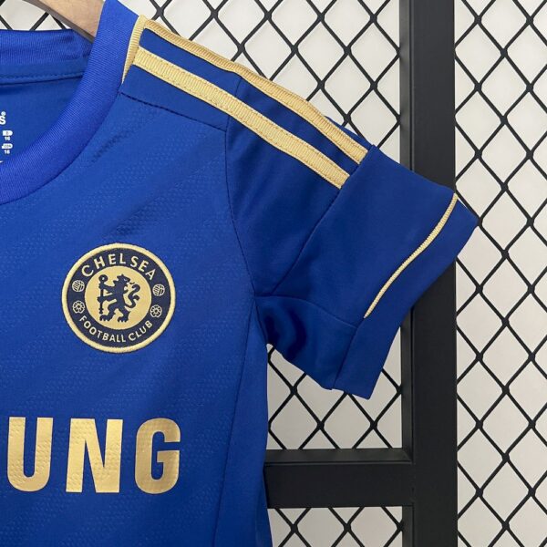 Chelsea 2012/13 Home Kids Retro Jersey And Shorts - Image 5