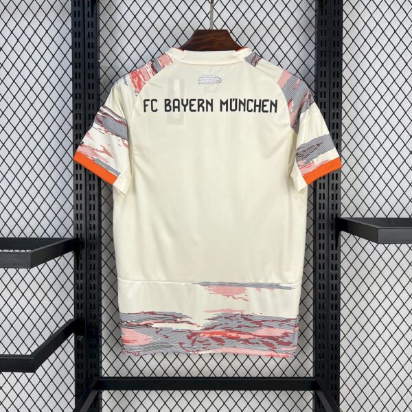 Bayern Munich 2025/26 Away Jersey - Image 2
